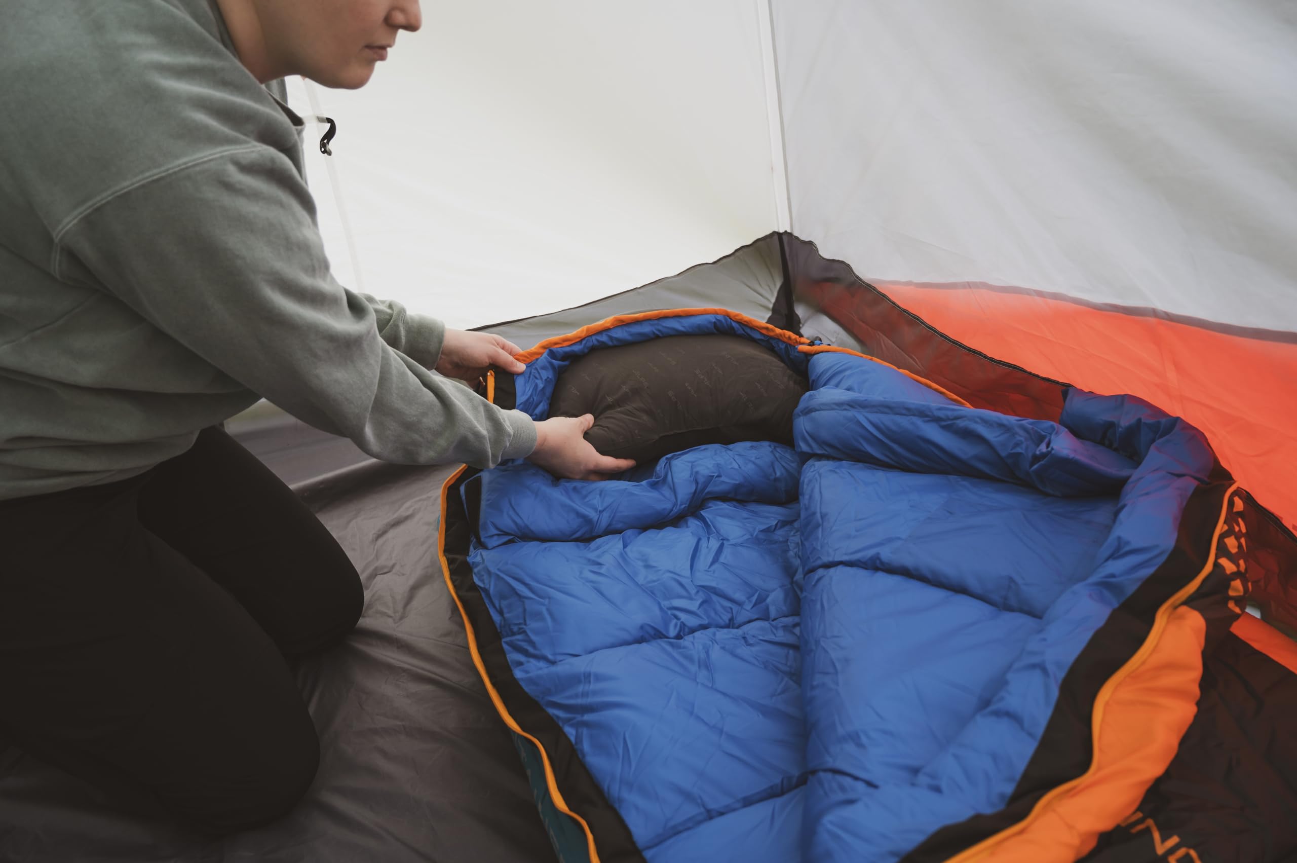 ALPS Mountaineering Blaze 0-Degree XL stuff sack for compact packing