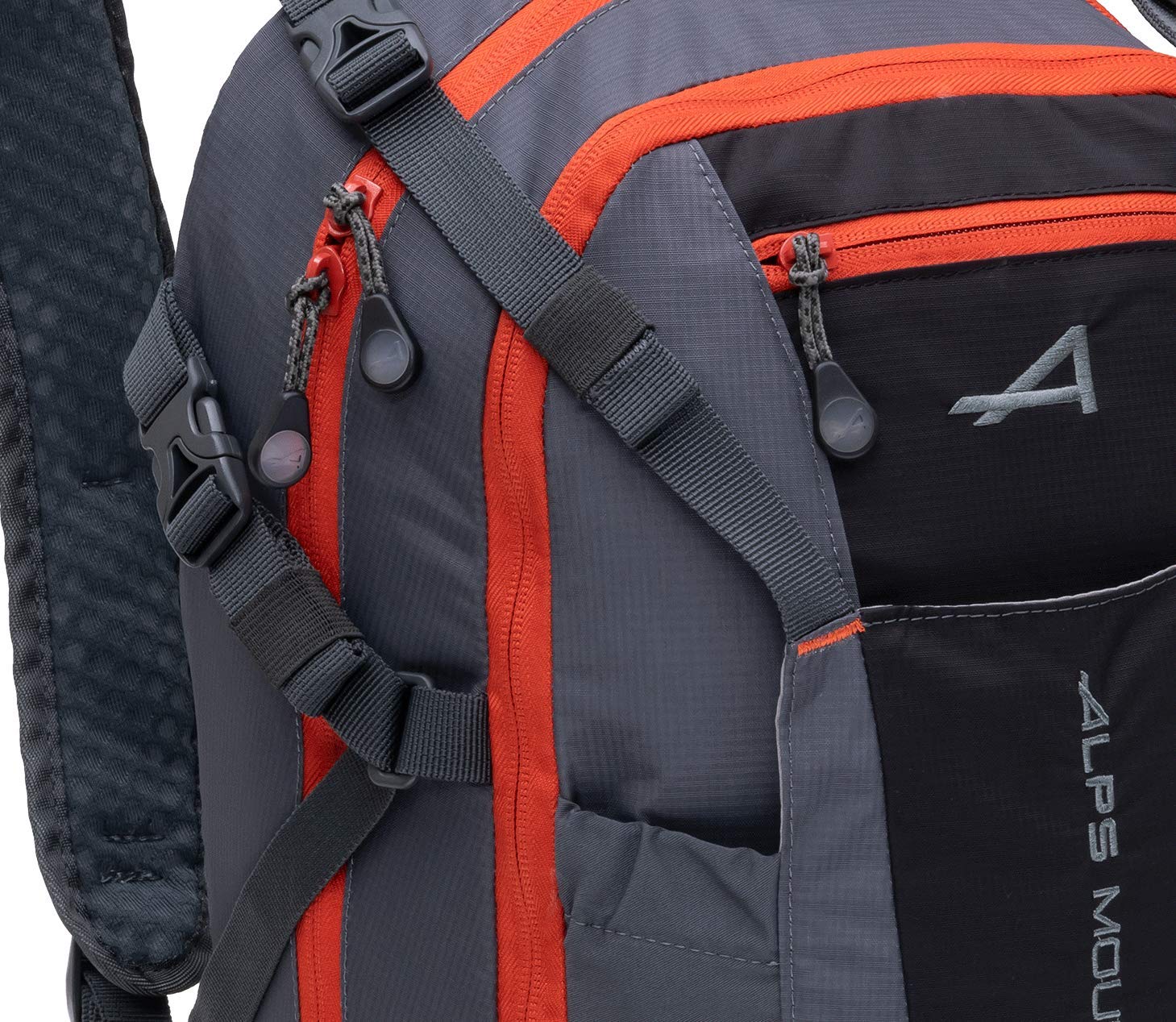 ALPS Mountaineering Hydro Trail 15L 3D mesh suspension stays breathable on back