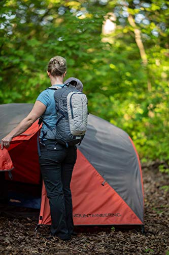 ALPS Mountaineering Hydro Trail 17L lightweight design supports extended wear.