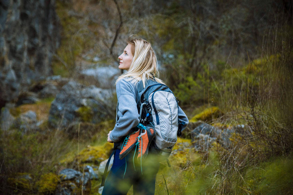 ALPS Mountaineering Hydro Trail 17L suspended mesh back panel enhances breathability.