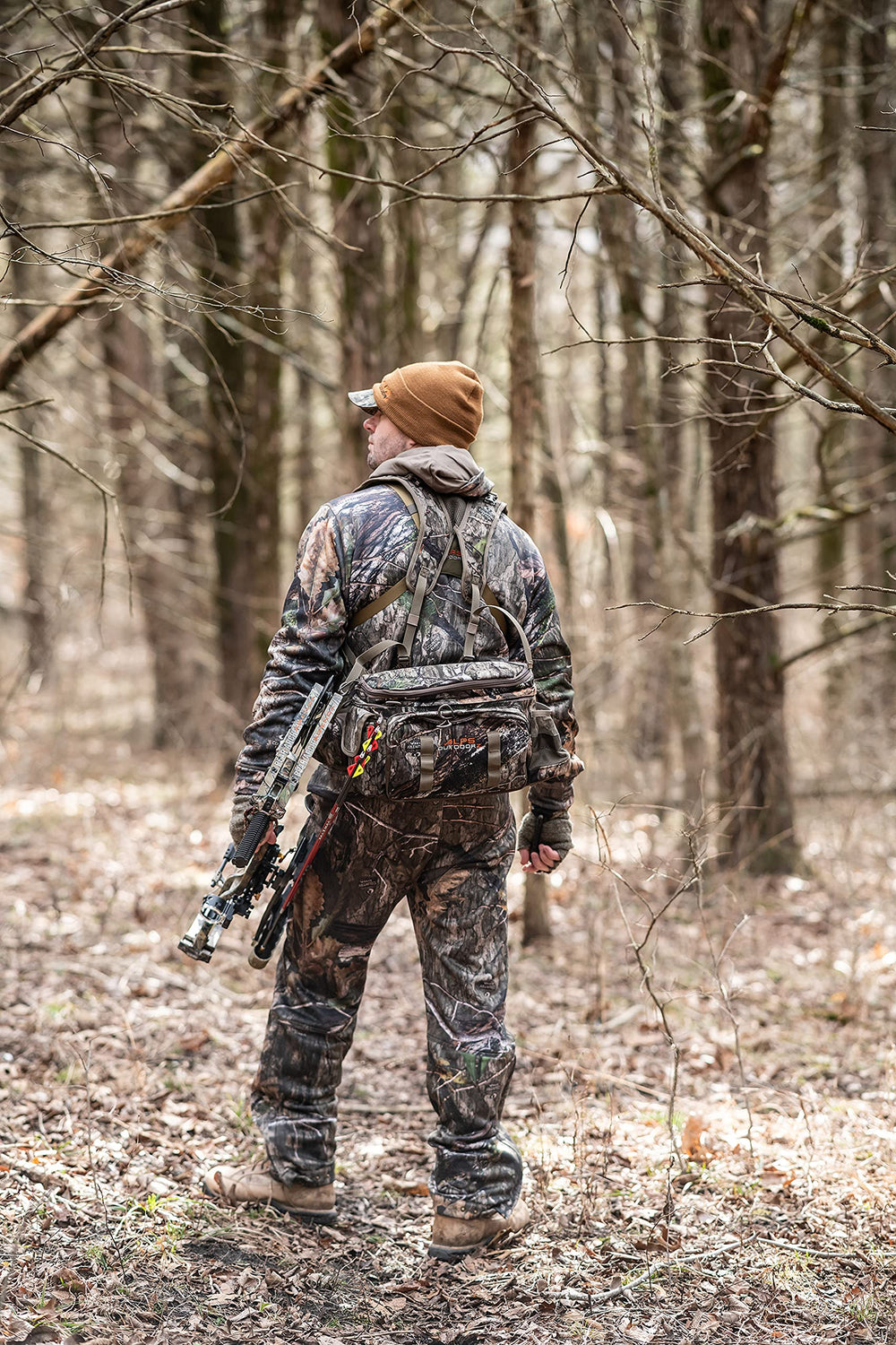 ALPS OutdoorZ Big Bear total capacity reaches 2,700 in³ across two packs.
