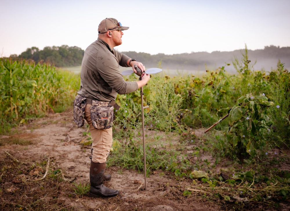 ALPS OutdoorZ Deluxe Dove Belt uses a 2-inch webbing belt with secure SR buckle.