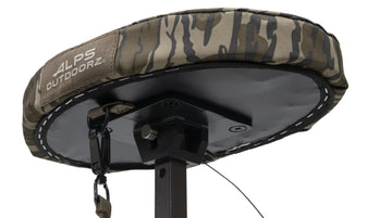 ALPS OutdoorZ Ducks Unlimited Wetland Seat side-feet support keeps you stable on marsh soils