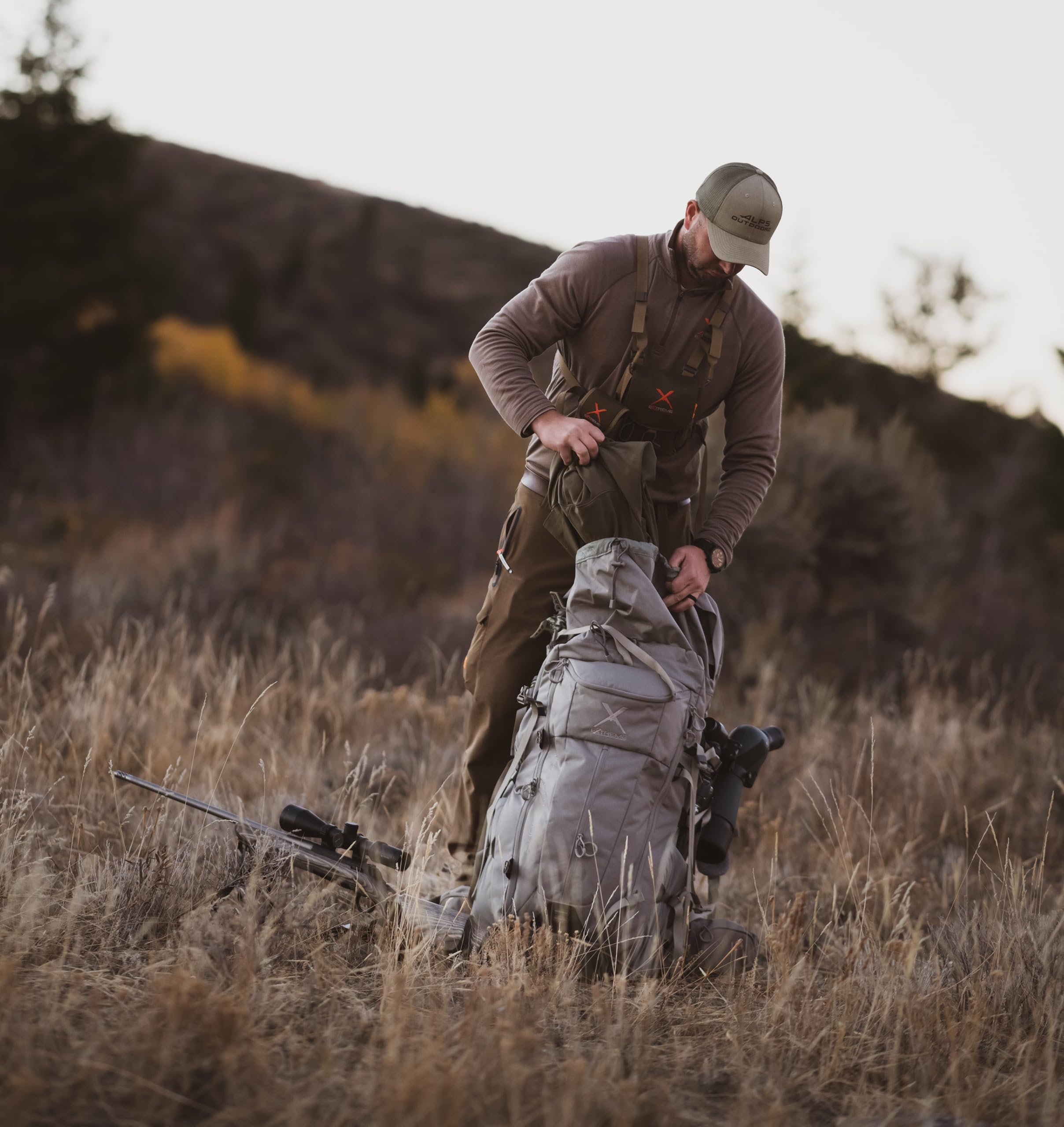 ALPS OutdoorZ Extreme Elite 5800 pack bag rain cover stored for weather protection