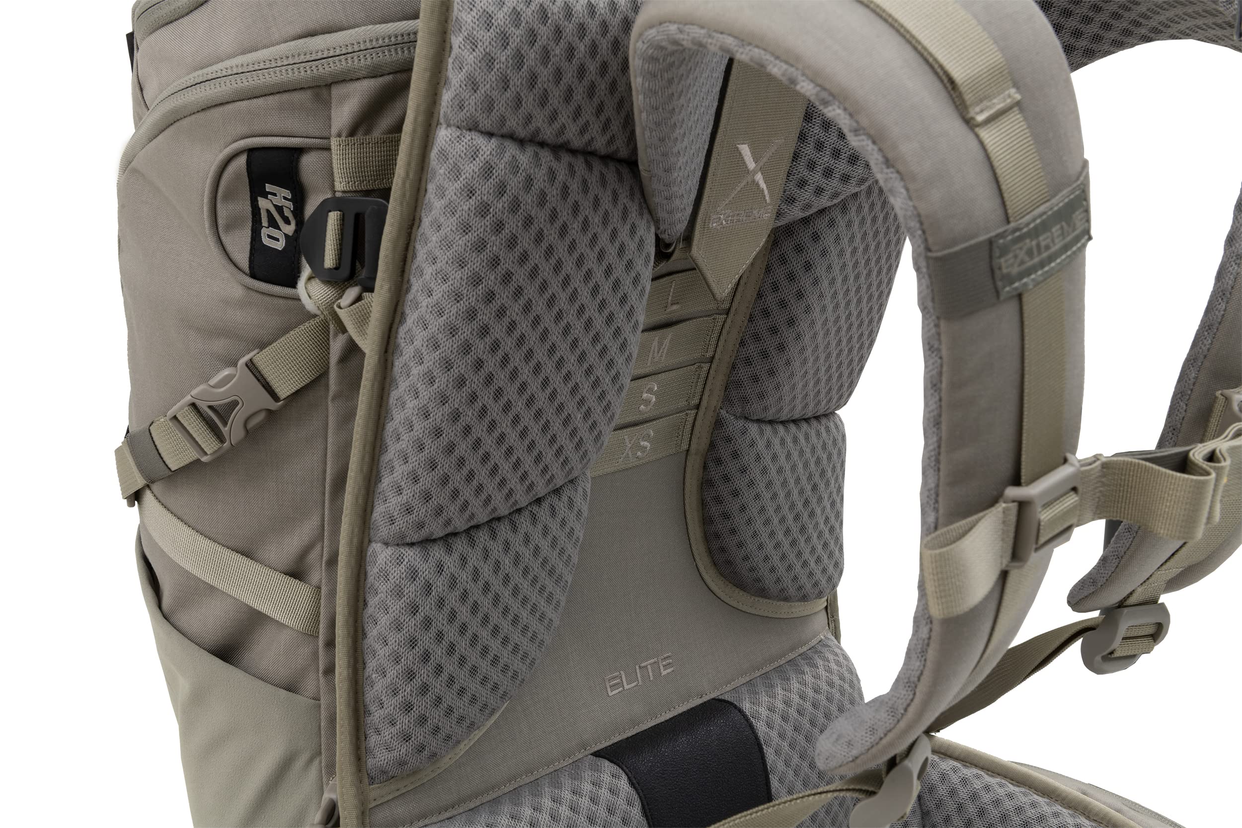 ALPS OutdoorZ Elite 1800 Pack integrates removable straps for quick adaptation.