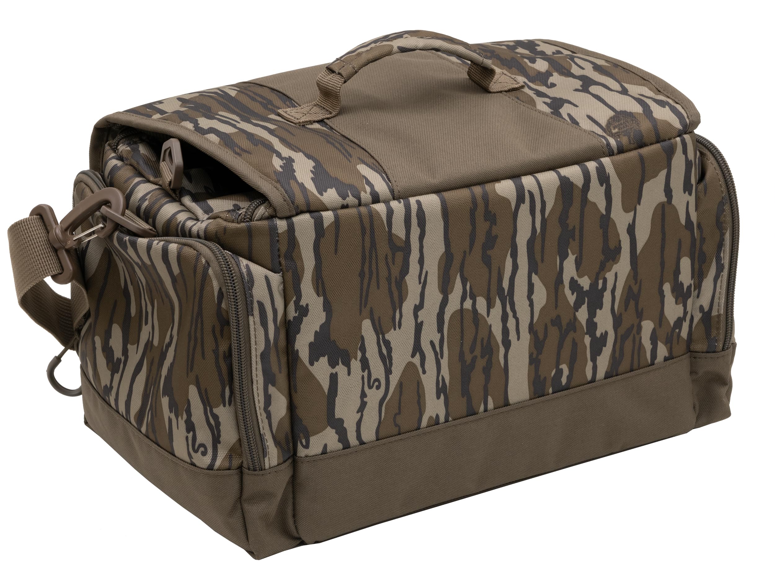 Interior divider on ALPS OutdoorZ Ducks Unlimited Floating Blind Bag keeps gear neatly organized.