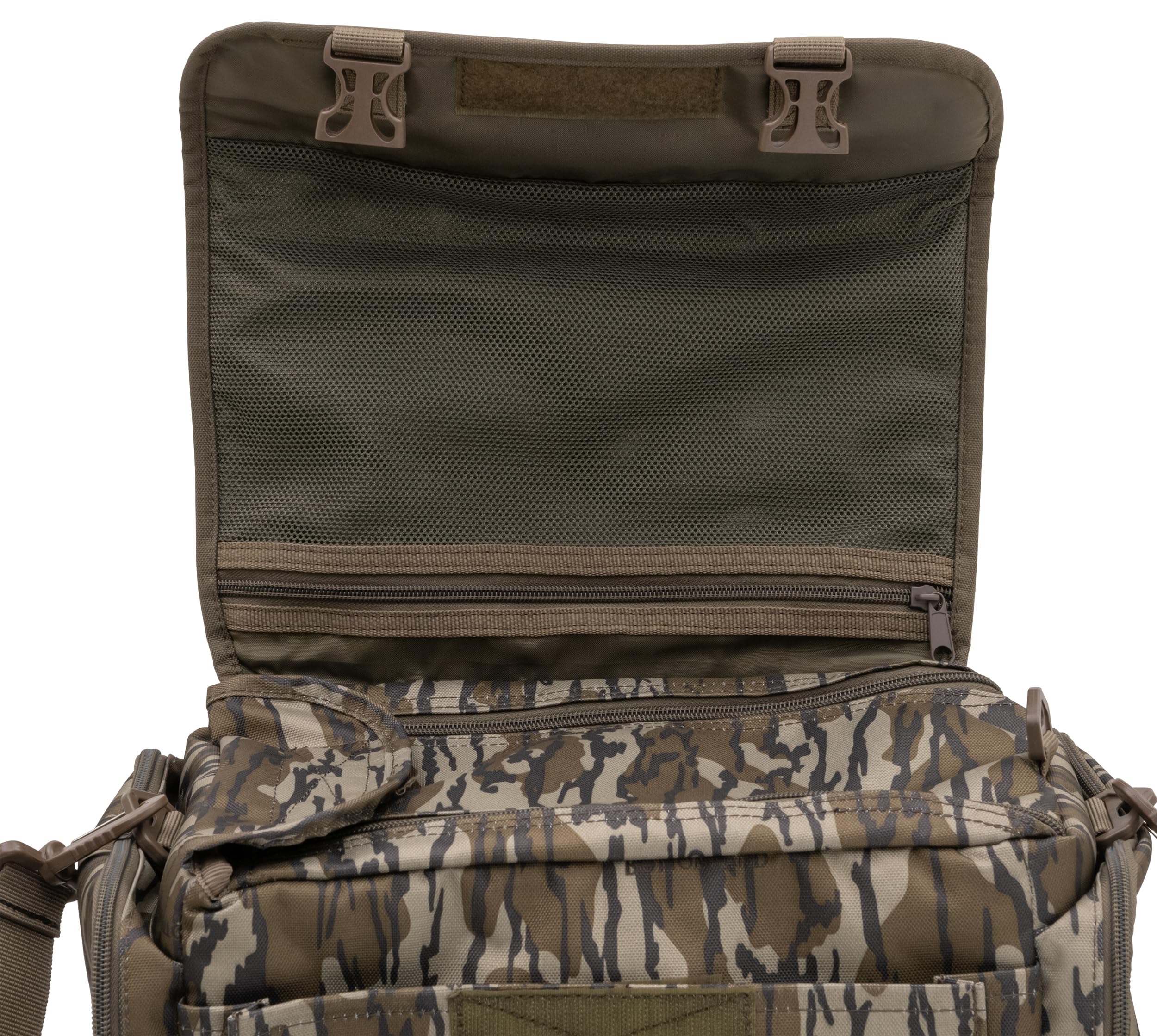Side pockets on ALPS OutdoorZ Ducks Unlimited Floating Blind Bag provide extra storage.