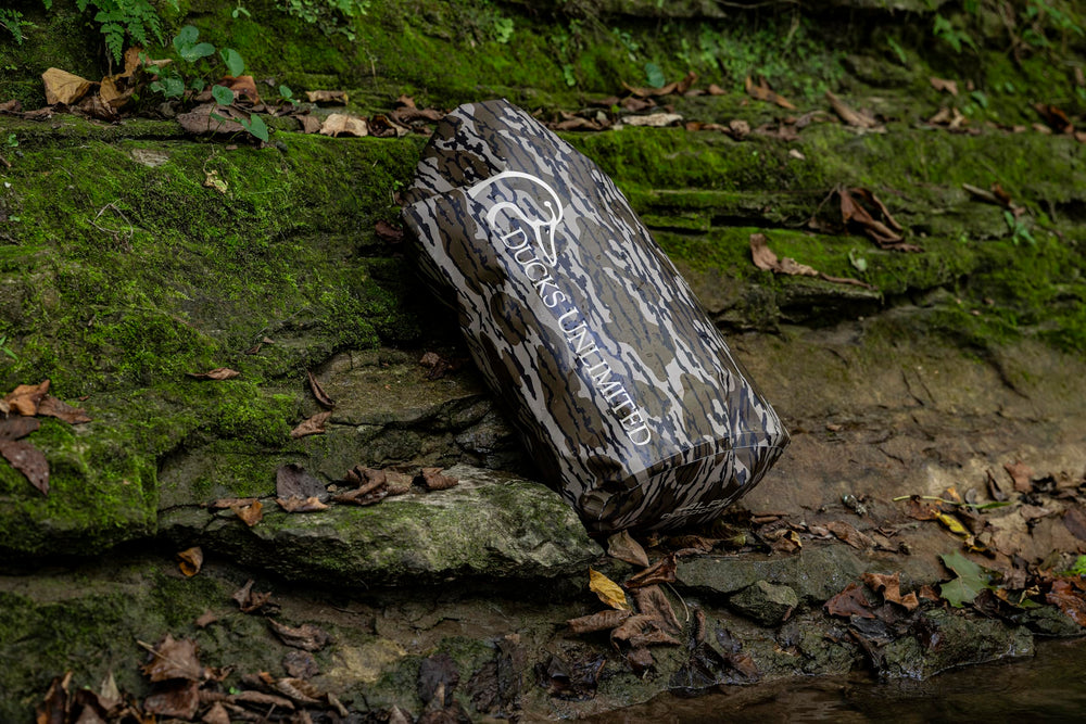 70L capacity supports multi-day clothing and essentials in a single bag.