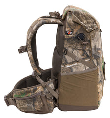 ALPS OutdoorZ Impulse Pack magnetic lid closure for quiet sealing.