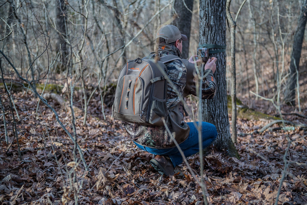 Lower side pockets and straps fit pruners and a limb saw.
