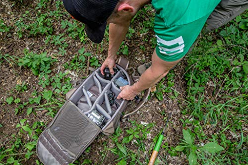 Padded shoulder straps provide comfortable carrying on long hunts.