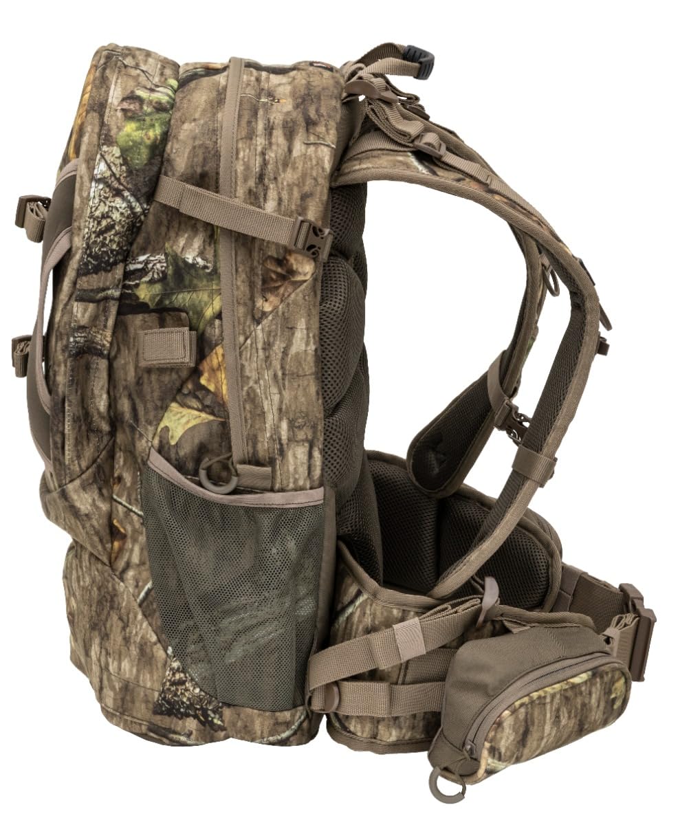 ALPS OutdoorZ Pursuit Pack expandable bow pocket enabling quick access
