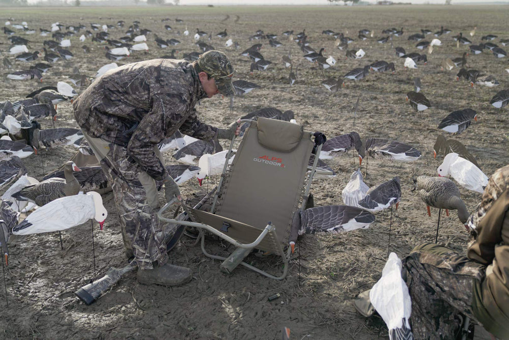 ALPS OutdoorZ Snow Goose Chair includes an adjustable headrest for neck support.