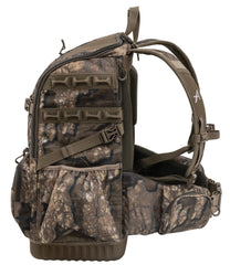 Oversized shell pocket holds 2+ boxes for fast reloads.