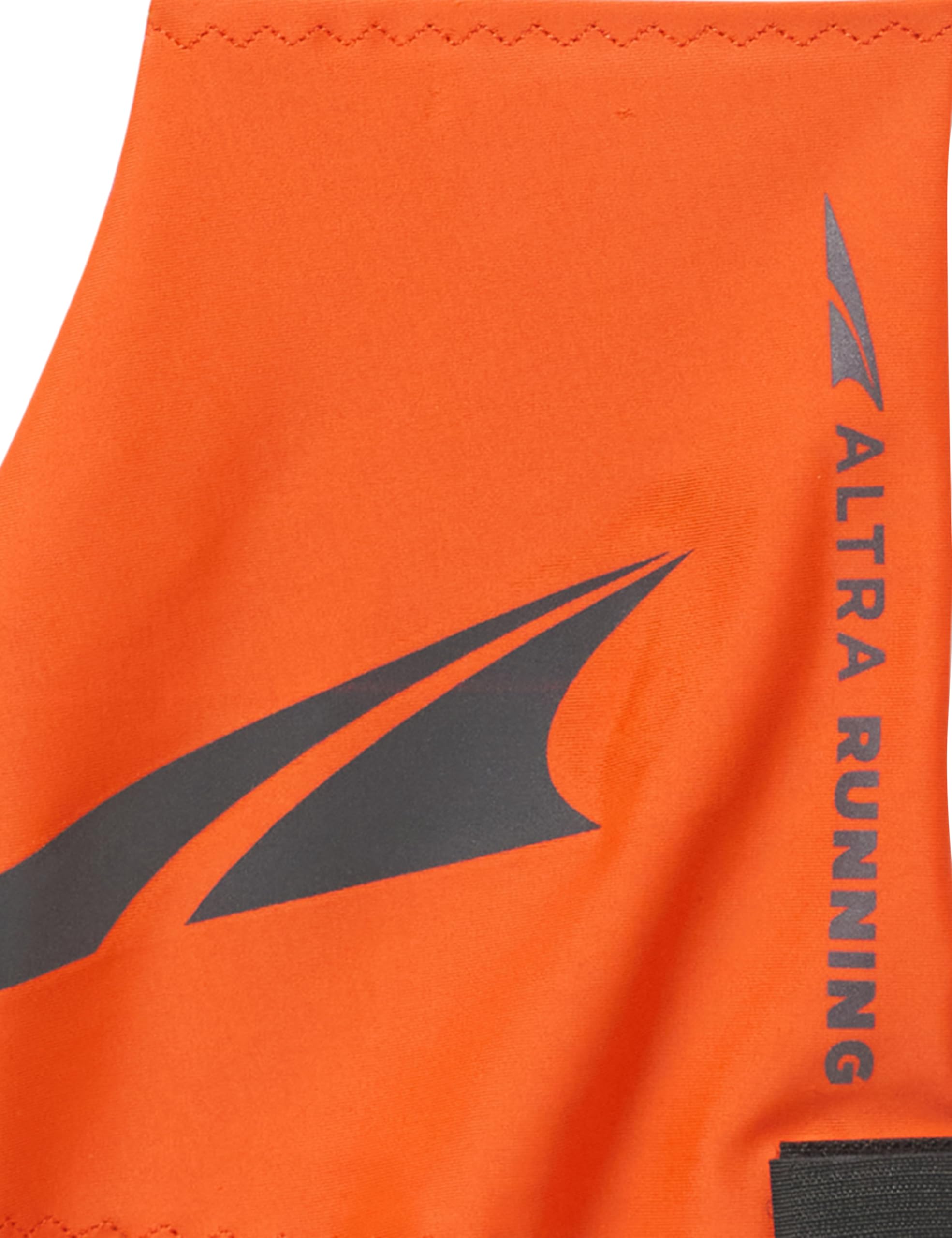 ALTRA Trail Gaiter attaches to all ALTRA trail shoes for debris-free runs.