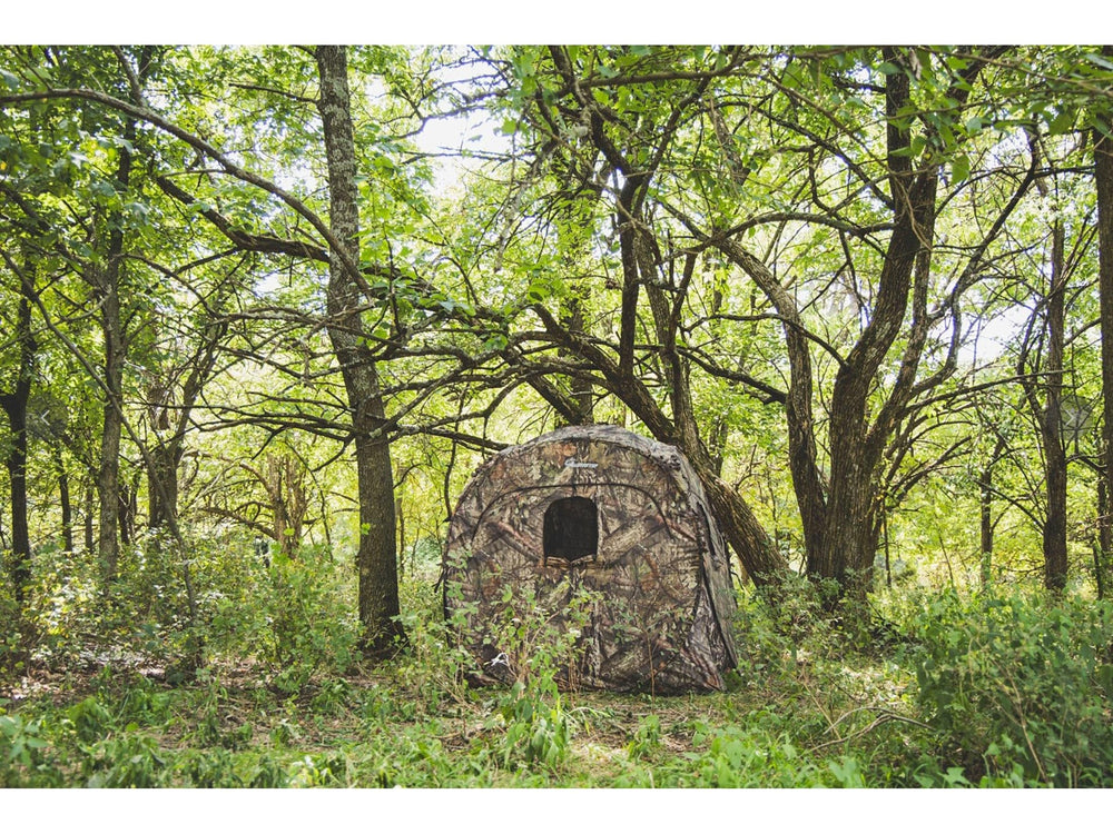 Ameristep Doghouse Extreme interior ShadowGuard reduces shadows for concealment