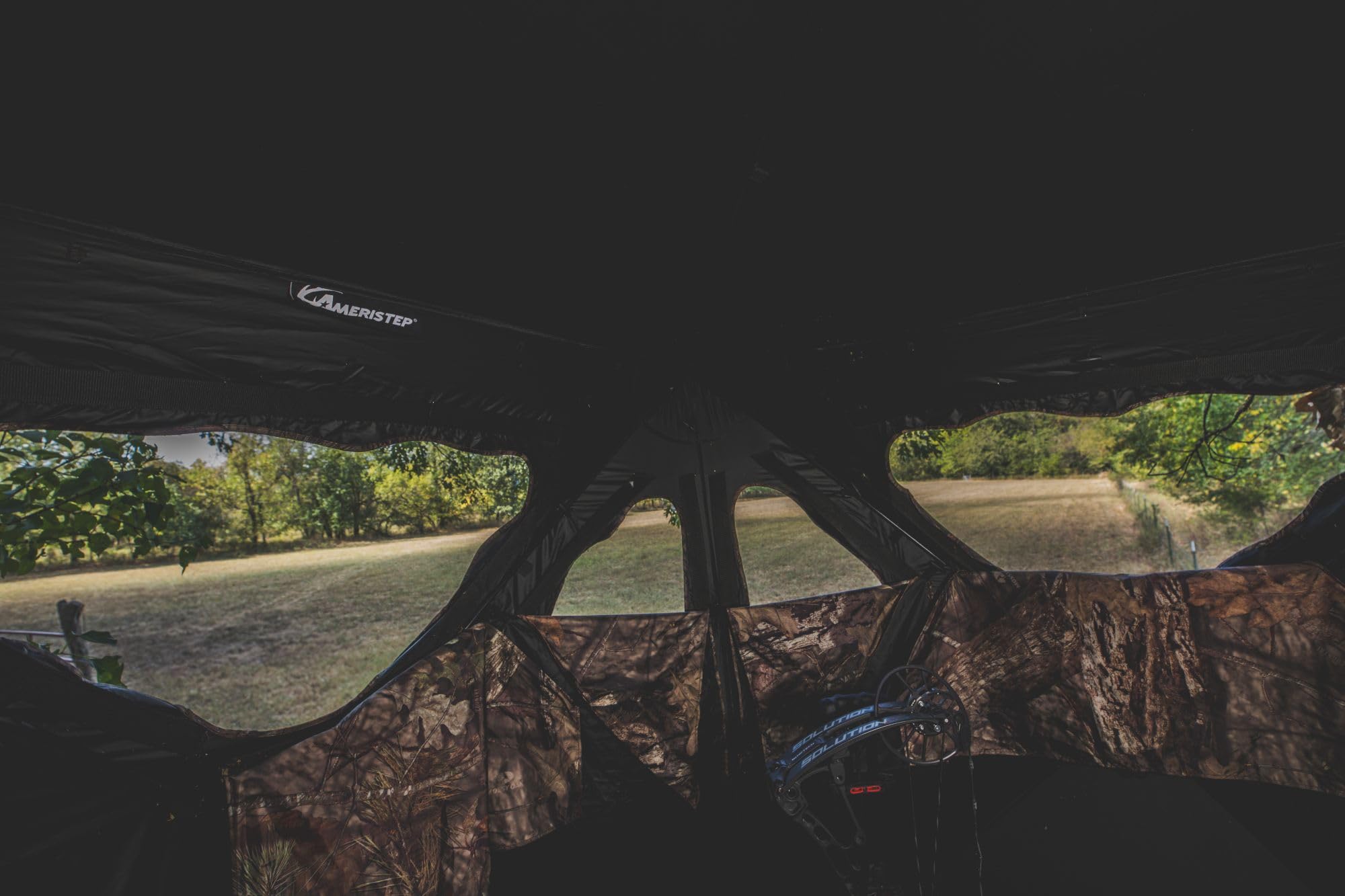Ameristep Silent Brickhouse Mossy Oak DNA XL camo aids natural blend