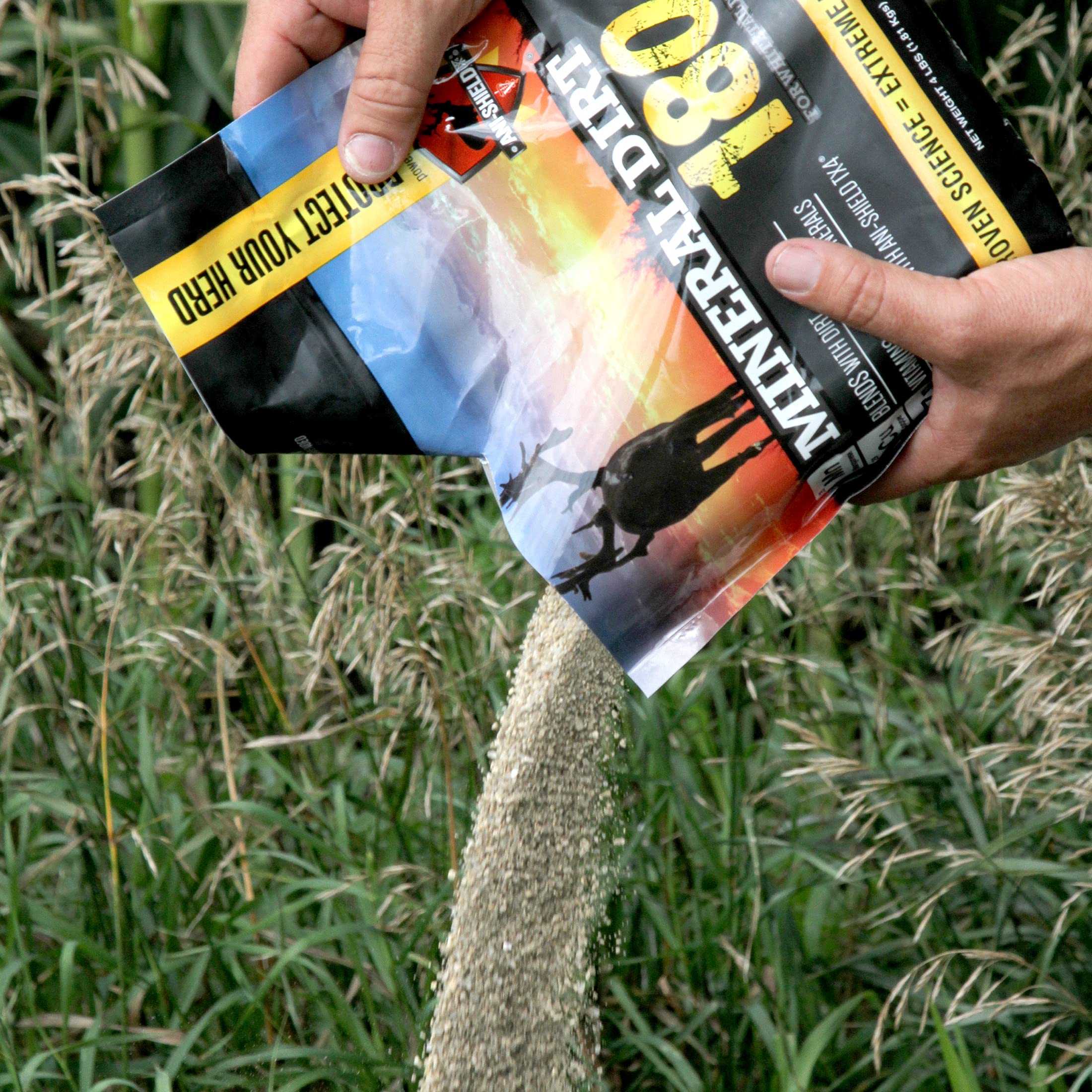 Ani-Logics Outdoors Mineral Dirt 180 deer feeding scene highlighting attraction