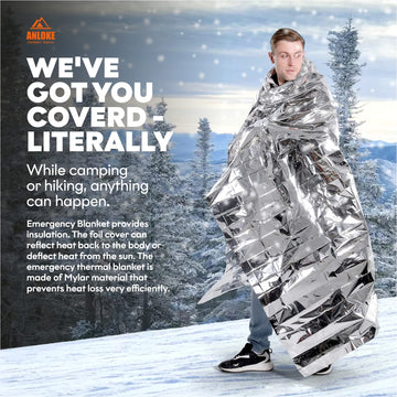 ANLOKE blanket demonstrates waterproof and windproof protection.