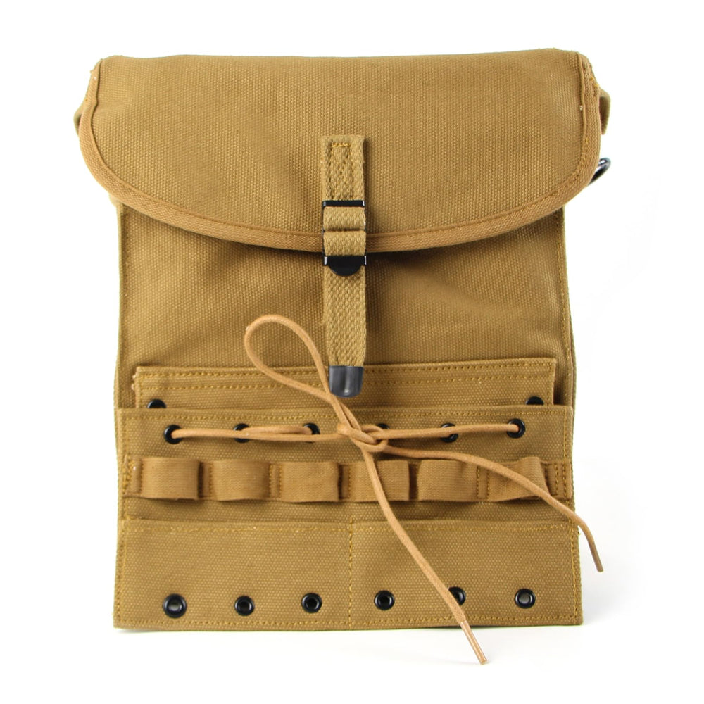 ANQIAO replica WW2 US medic pouch stitching canvas detail for reference.
