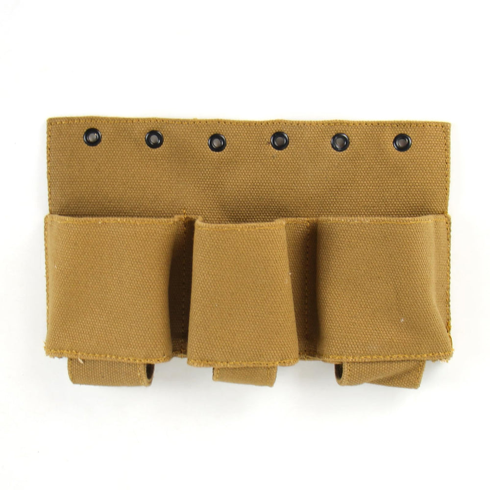 ANQIAO replica WW2 US medical cantles suspenders close-up ready for reenactment.