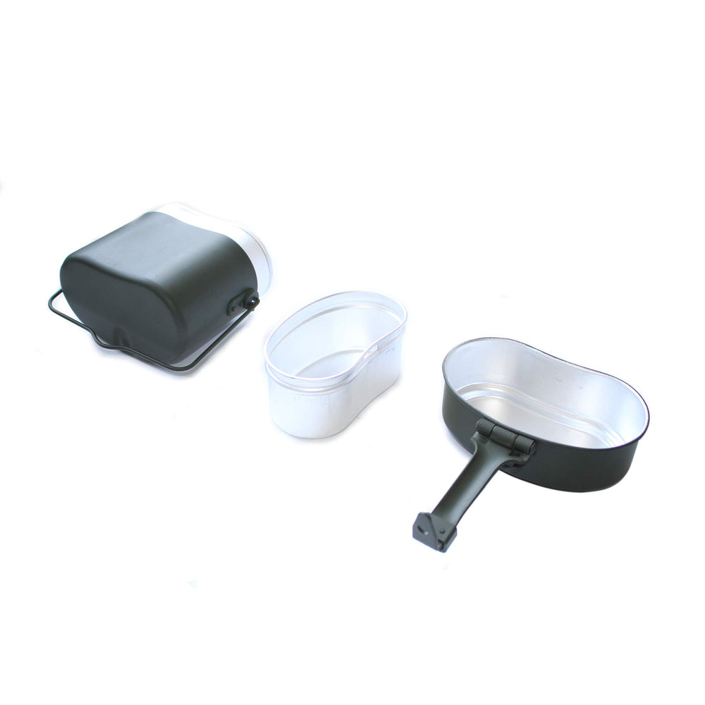 ANQIAOGreen M31 mess kit with belt storage enables portable display or travel-ready setup