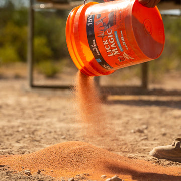 Apple-flavored mineral blend for deer nutrition and attraction.