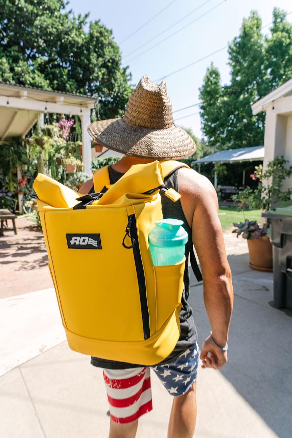 AO Coolers Nomad uses YKK waterproof zipper to protect contents in rain.