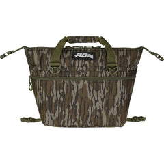 AO Coolers soft canvas material shows travel-ready durability for outdoor days.