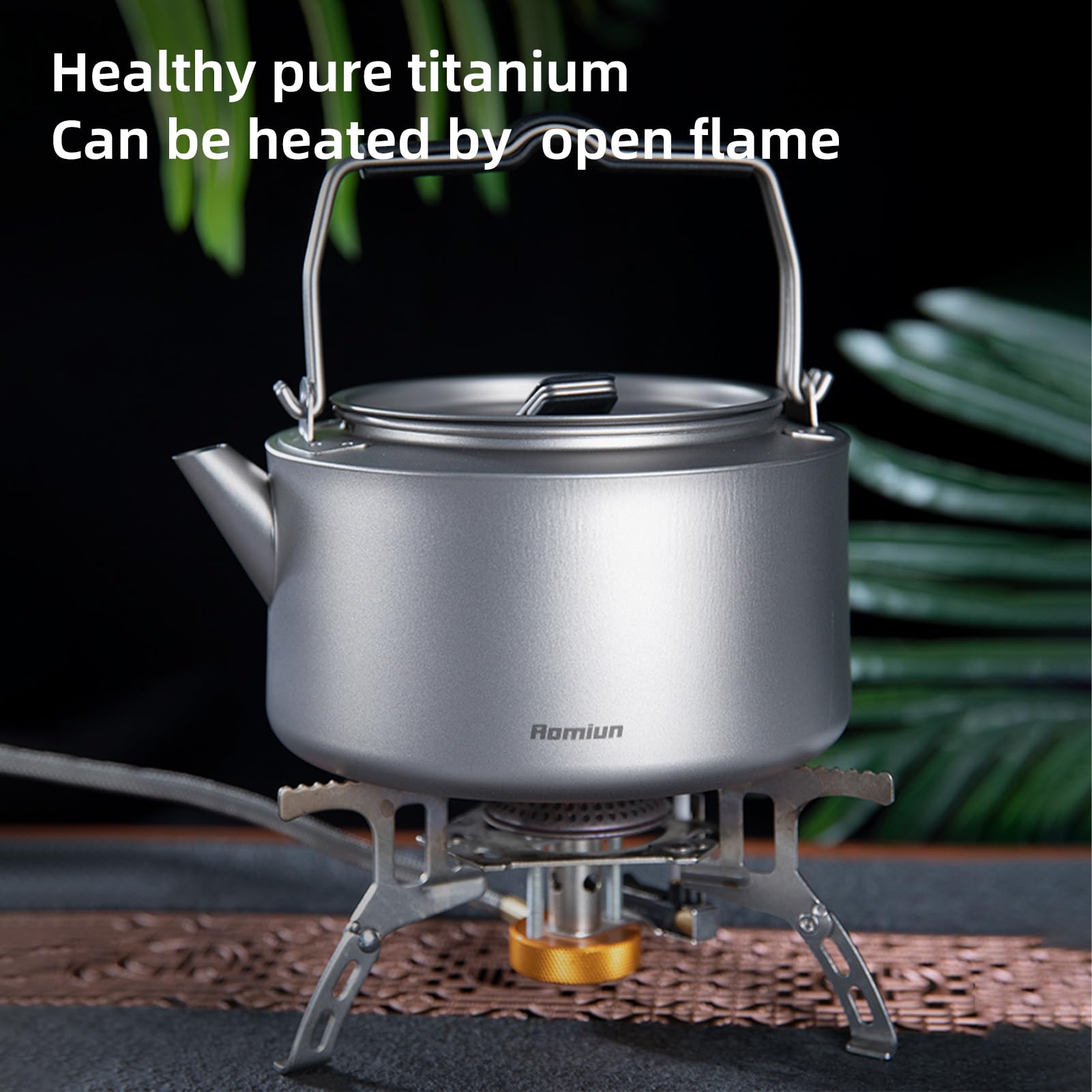 Aomiun Titanium Kettle wide-opening image showing easy filling on trail