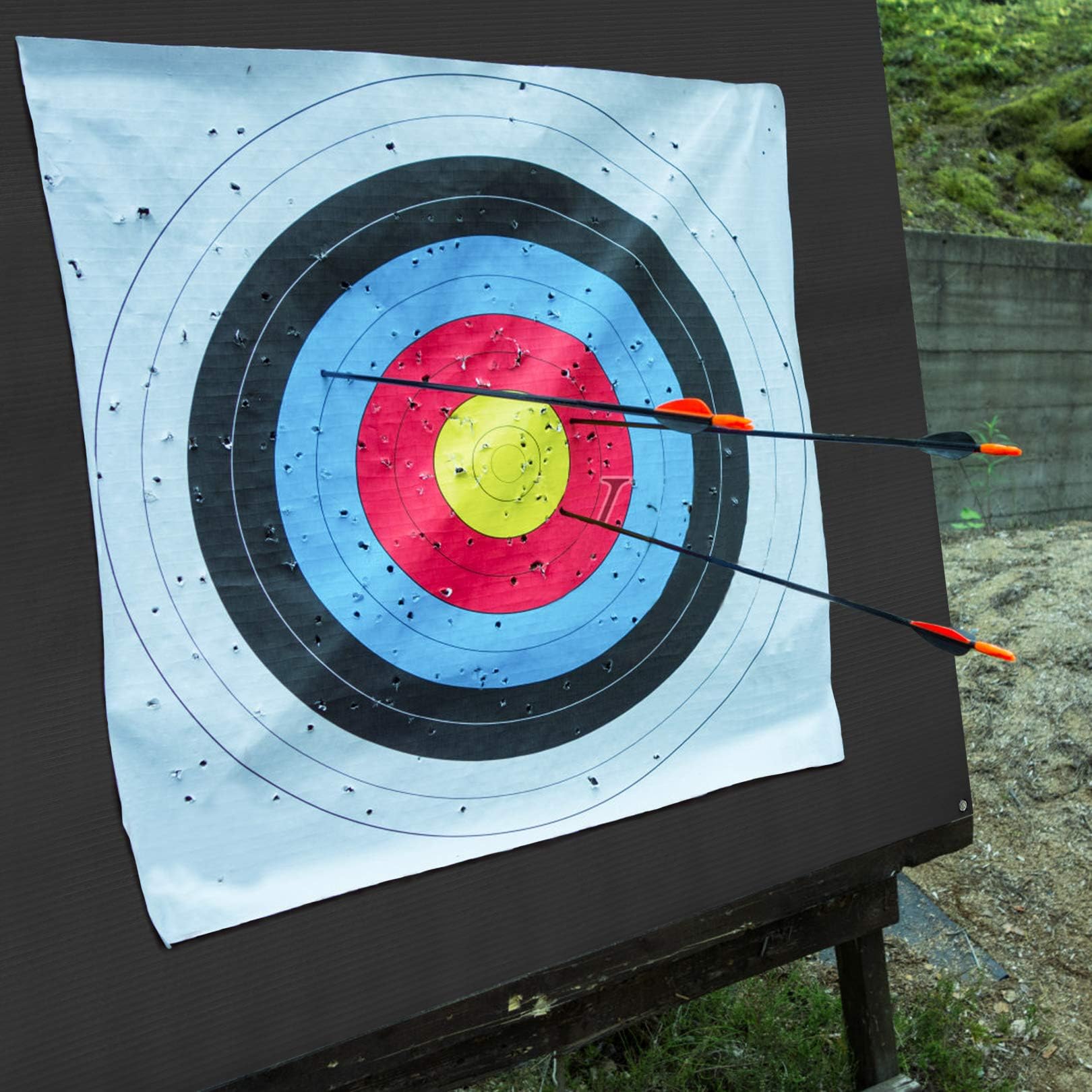 Aoneky archery backstop in use at 30 100 ft range with bows up to 45 lbs.