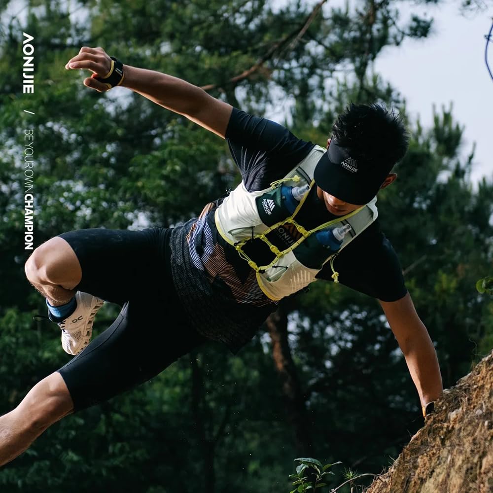 AONIJIE 10L hydration vest with water bladder supports long runs