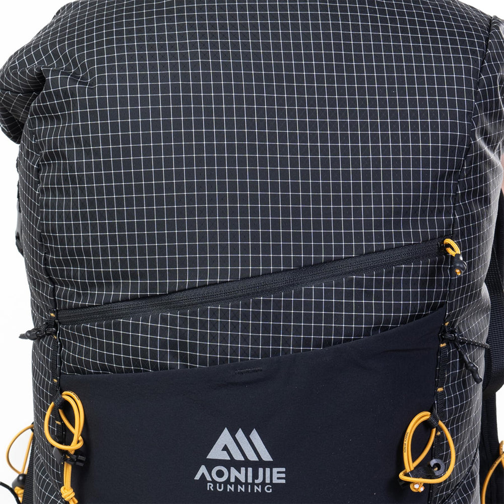 AONIJIE 30L hydration pack breathable mesh back for sweat-wicking comfort