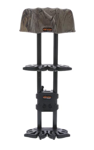 APEX Gear Reactor LTE 5-Arrow Quiver thumb tab gripper enables quick, quiet removal