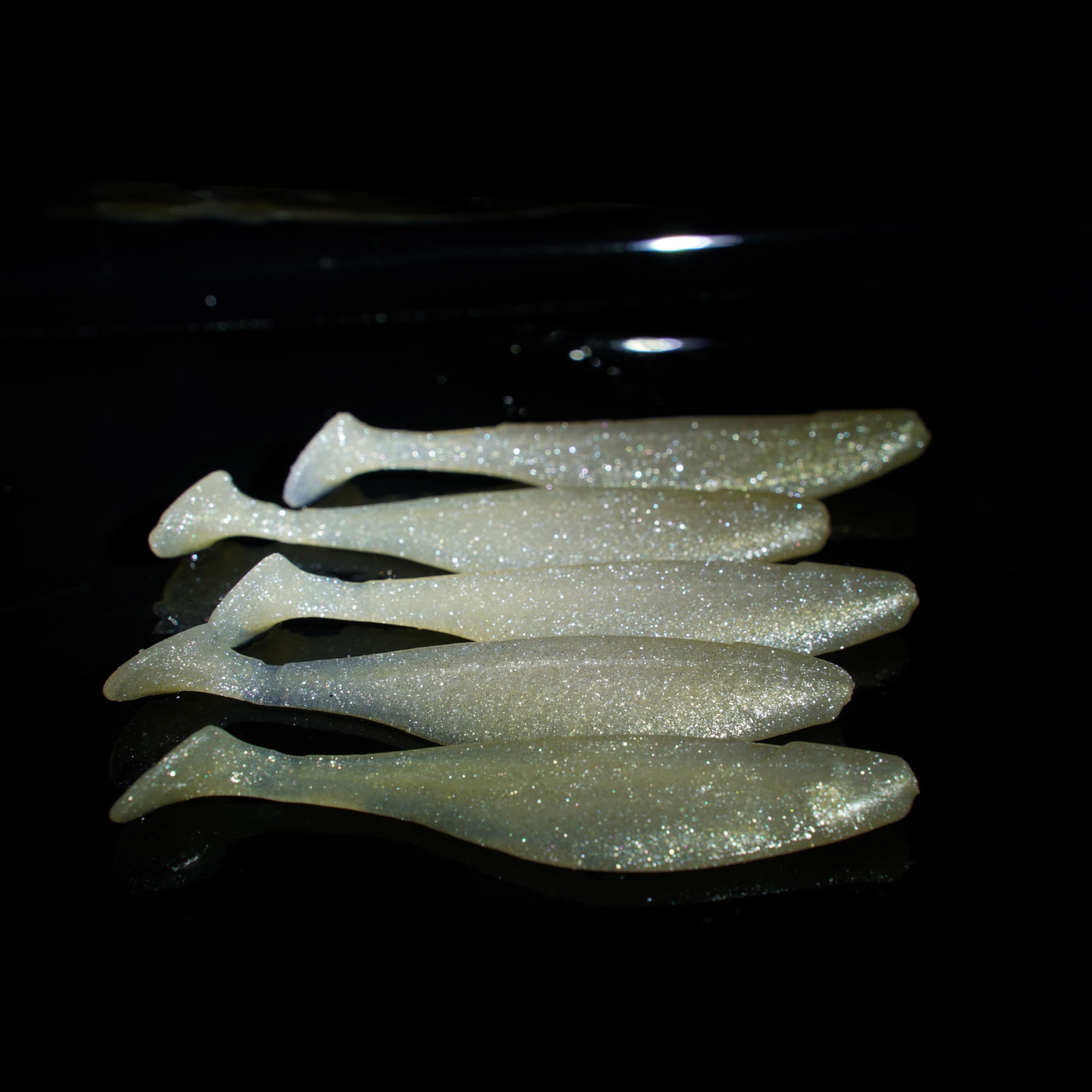 Aquatic Nutrition Q8 White Pearl bait packaging shows pre-charged performance.