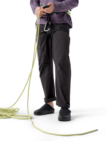 Arc'teryx Cronin Pant side pocket close-up for secure storage during climbs.