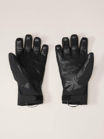Arc'teryx Venta GTX Glove windproof-softshell design enables comfortable movement in gusty weather.