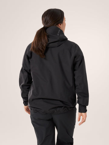 Arc'teryx Beta Jacket Women's black lifestyle shot for versatile outdoorwear.