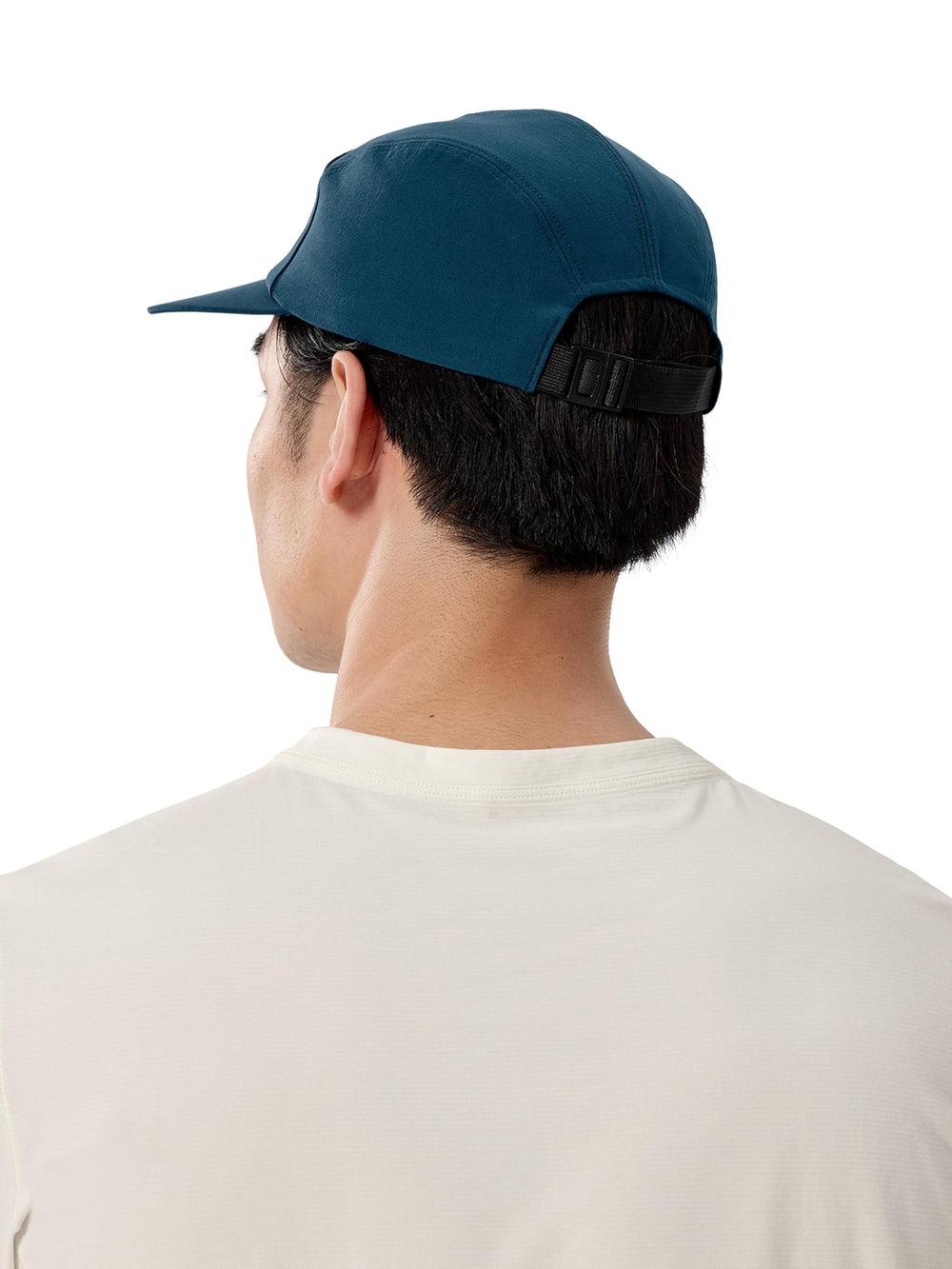 Arc'teryx Gamma 5 Panel Cap back strap—secure fit with buckle.