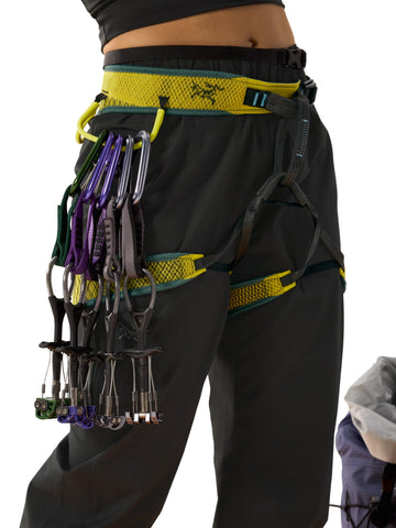 Arc'teryx Kragg Cotton Pant weave close-up demonstrating cotton-nylon durability