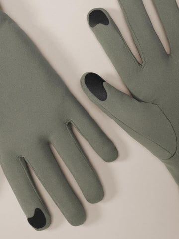 Arc'teryx Rho Glove stretchy fabric offers freedom of movement.