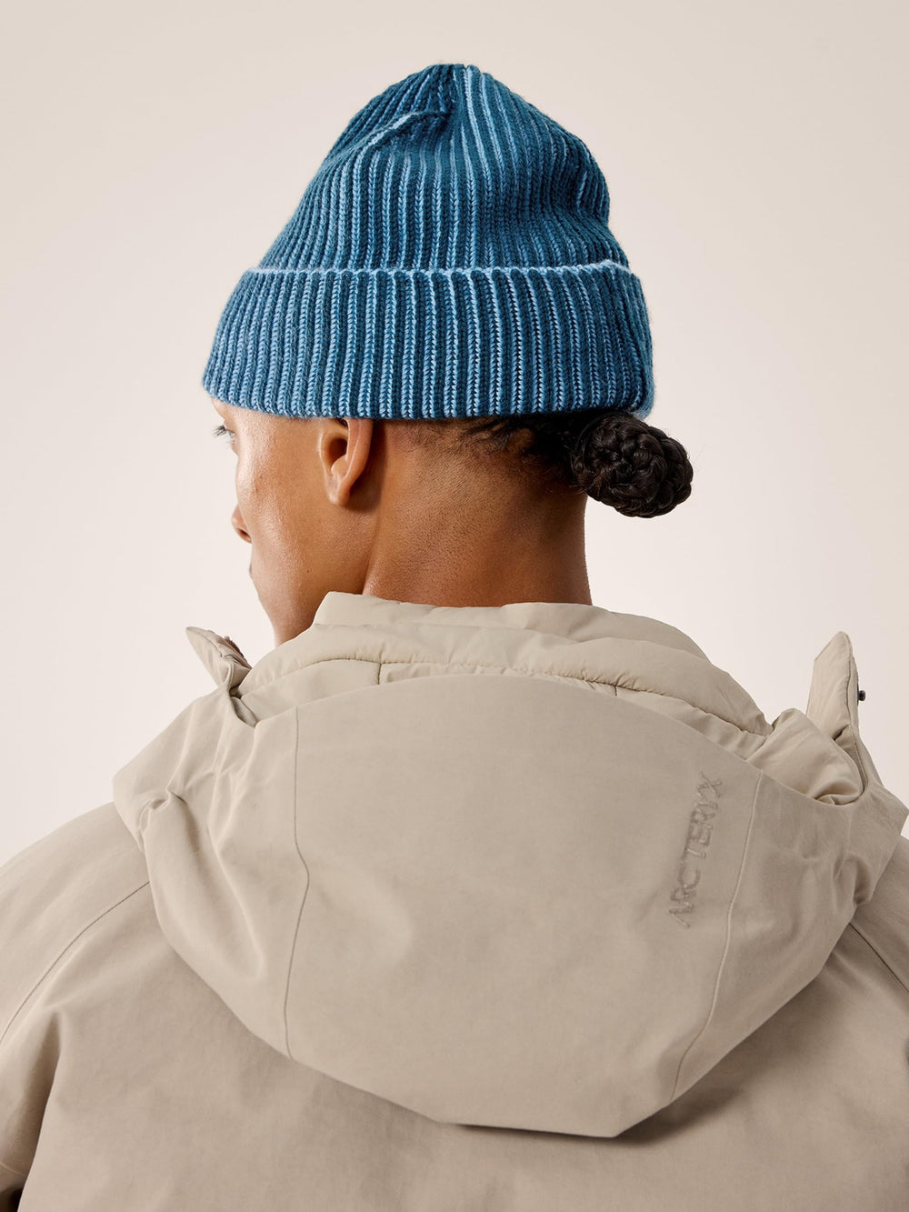 Arc'teryx Ribbed Toque 21cm height delivers a clean, versatile fit