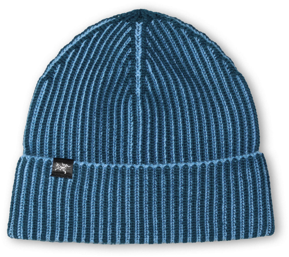 Arc'teryx Ribbed Toque on hike demonstrates breathable warmth on cool trails