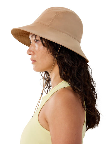 Arc'teryx Sinsola Shade Hat side view highlighting lightweight comfort.
