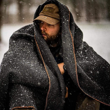 Arcturus Military Wool Blanket in car emergency kit provides readiness.