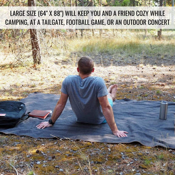 Arcturus blanket in washing at home, highlighting machine-washable care.