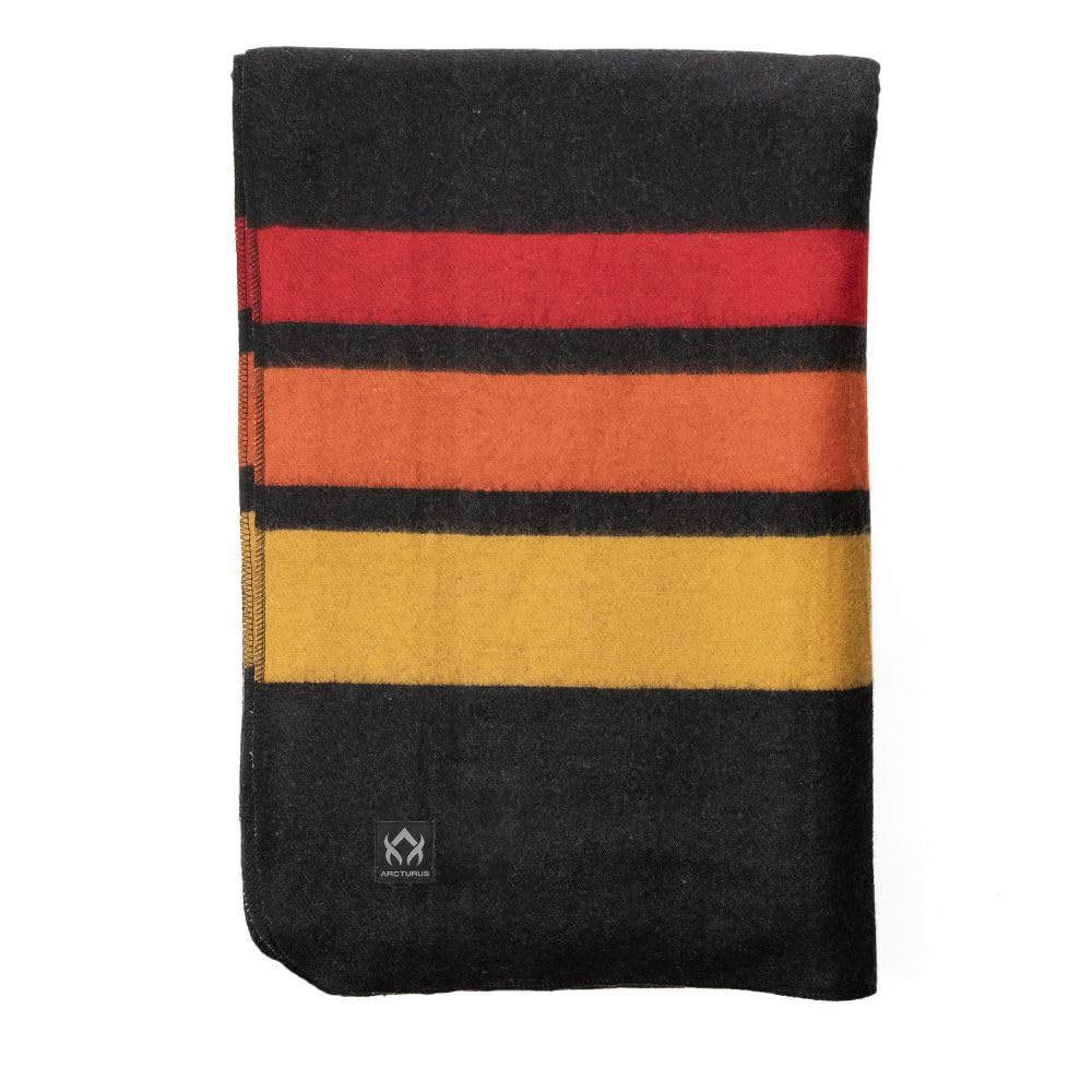 Arcturus Rainier blanket close-up shows durable weave for rugged outdoor warmth