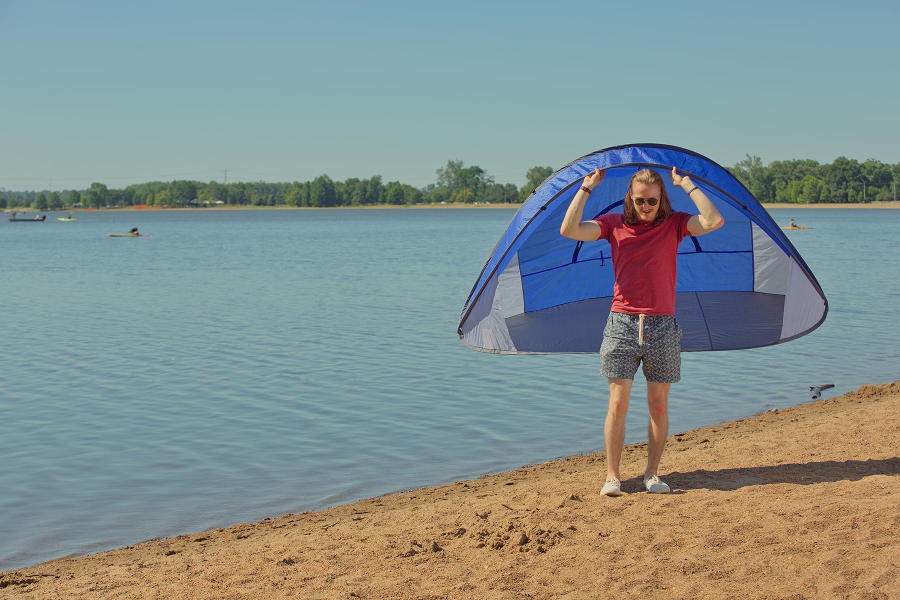 Ariel EDGE wind-resistant design stands steady in breezy conditions.