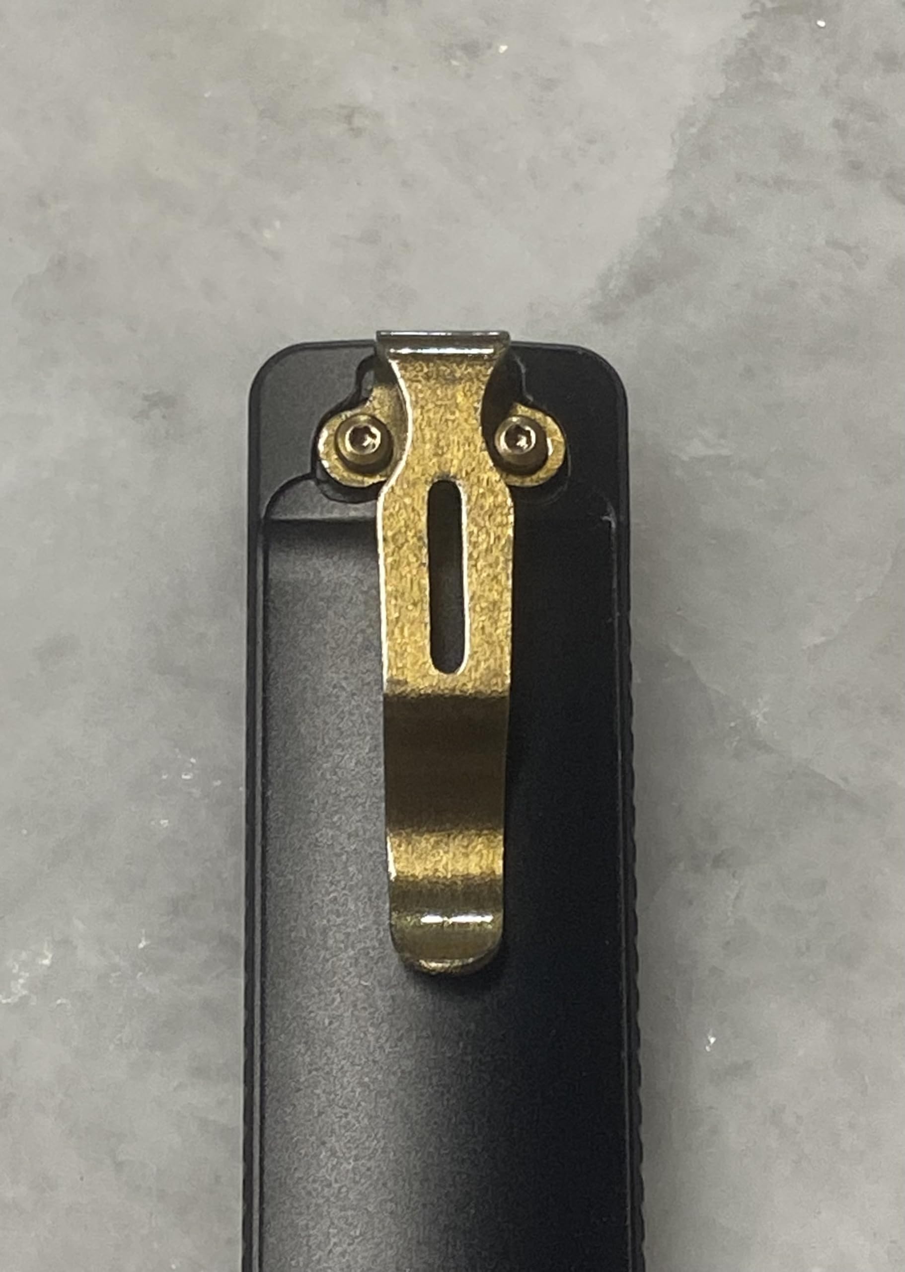 Arkfeld Pro clip in pocket with added clearance for easy drawing