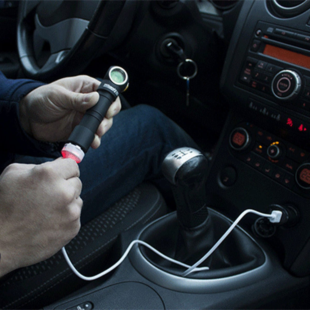 Armytek Wizard Pro v3 Warm protects against water and dust in rugged environments